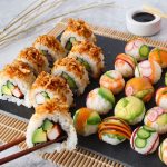 Voyage gourmand au Japon : Sushi Balls & California Rolls croustillants !
